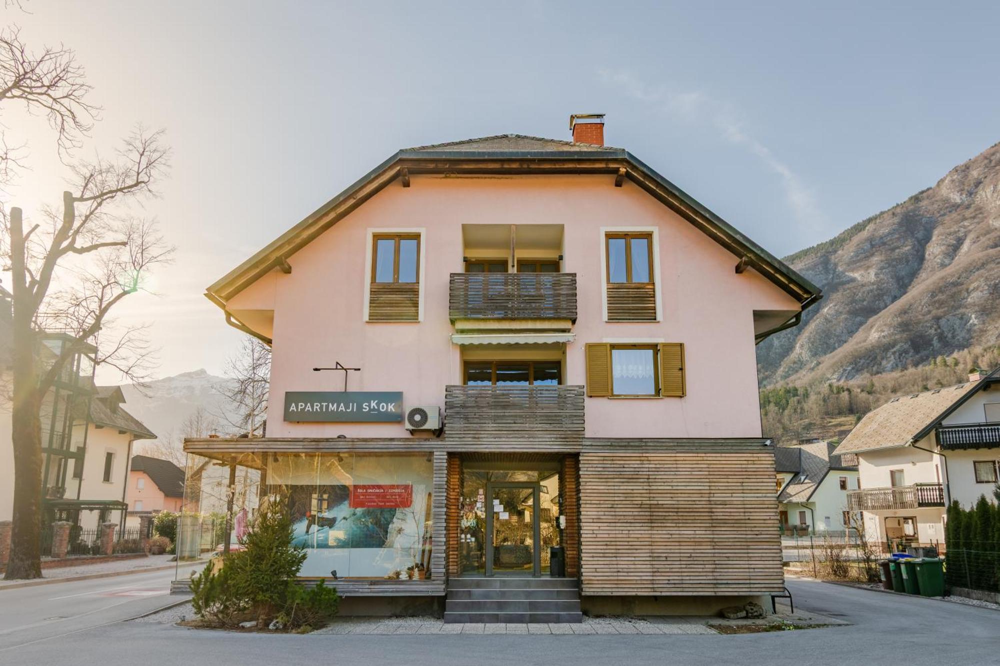 Apartments Skok With Rafting And Free Parking بوويتش المظهر الخارجي الصورة