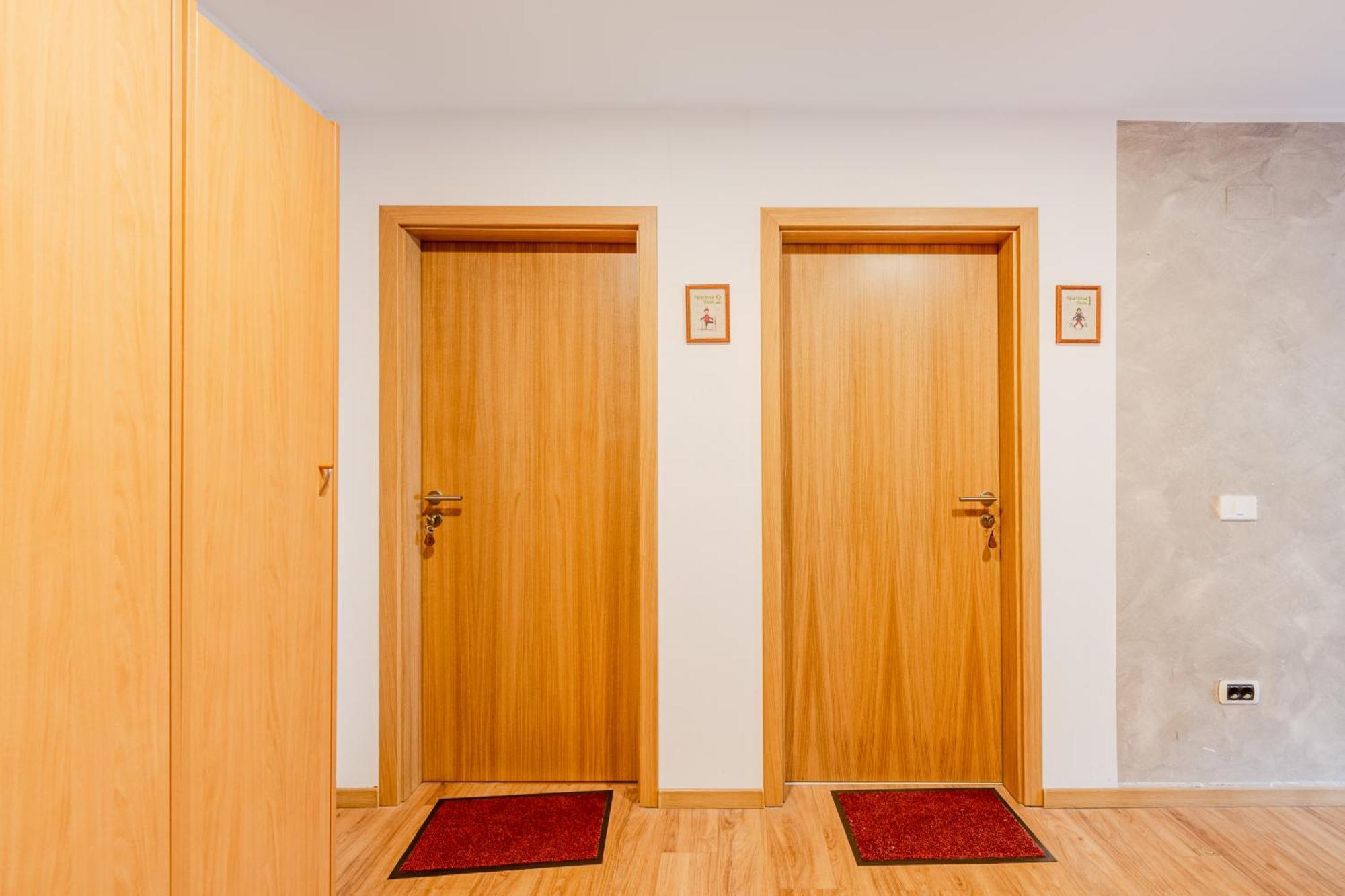 Apartments Skok With Rafting And Free Parking بوويتش الغرفة الصورة