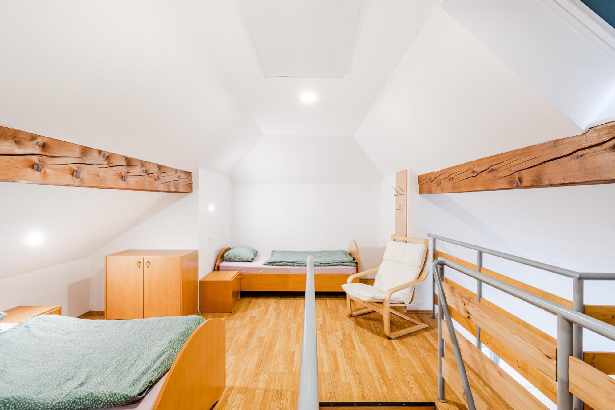 Apartments Skok With Rafting And Free Parking بوويتش الغرفة الصورة